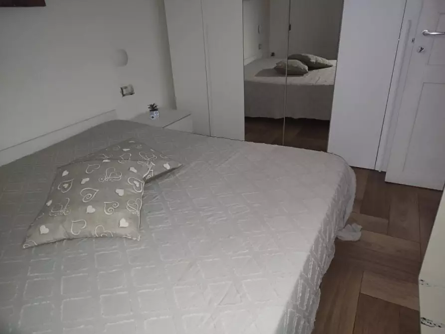 Immagine 30 di Appartamento in affitto  in via salita paradiso a Napoli