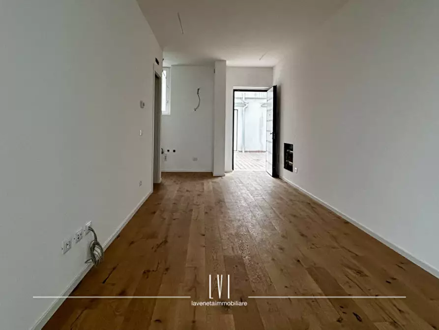 Immagine 2 di Appartamento in vendita  in via domenico modugno 69 a Jesolo