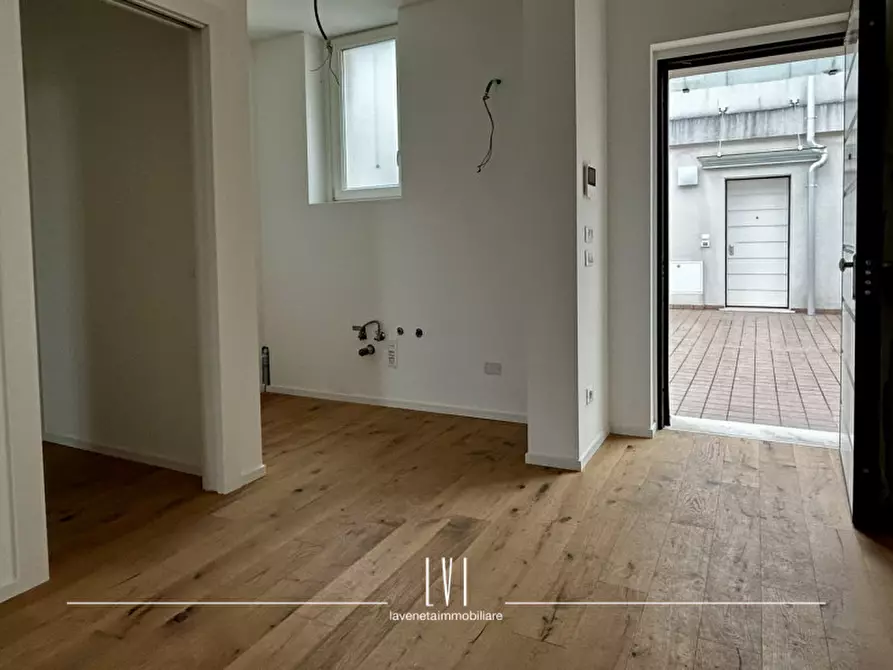 Immagine 4 di Appartamento in vendita  in via domenico modugno 69 a Jesolo
