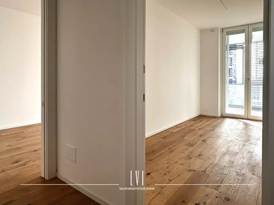 Immagine 8 di Appartamento in vendita  in via domenico modugno 69 a Jesolo