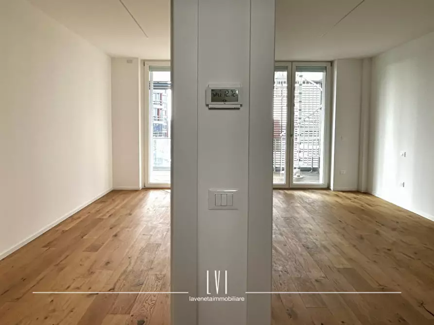 Immagine 9 di Appartamento in vendita  in via domenico modugno 69 a Jesolo