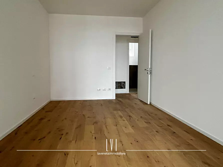 Immagine 11 di Appartamento in vendita  in via domenico modugno 69 a Jesolo