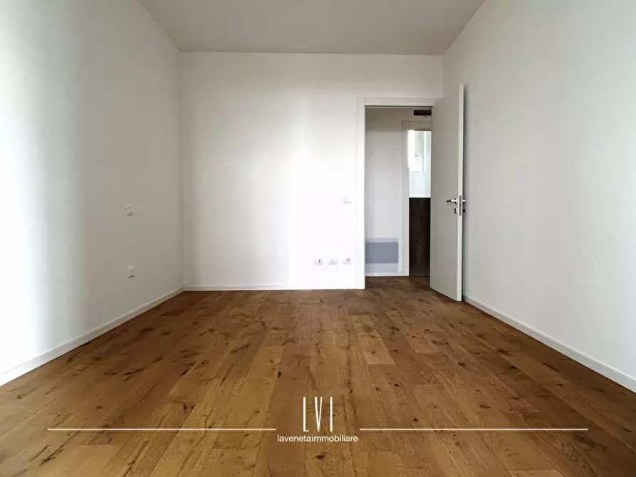 Immagine 12 di Appartamento in vendita  in via domenico modugno 69 a Jesolo