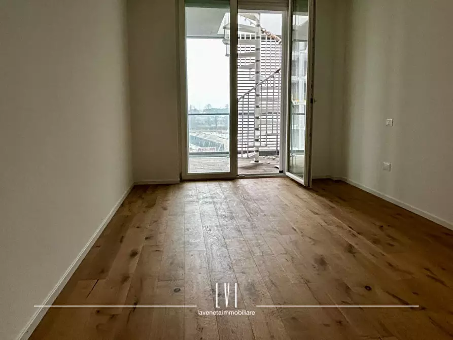 Immagine 12 di Appartamento in vendita  in via domenico modugno 69 a Jesolo