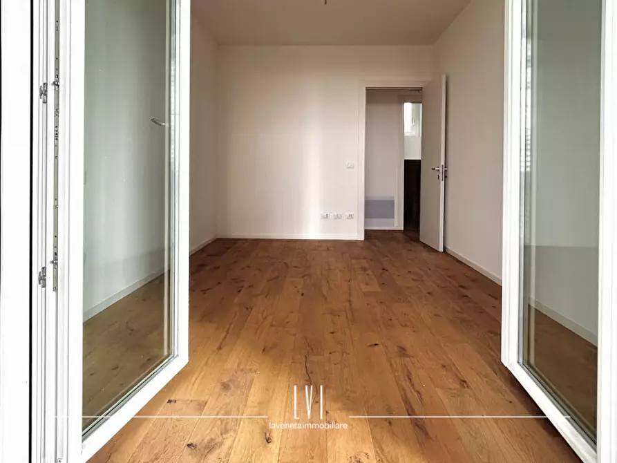 Immagine 13 di Appartamento in vendita  in via domenico modugno 69 a Jesolo