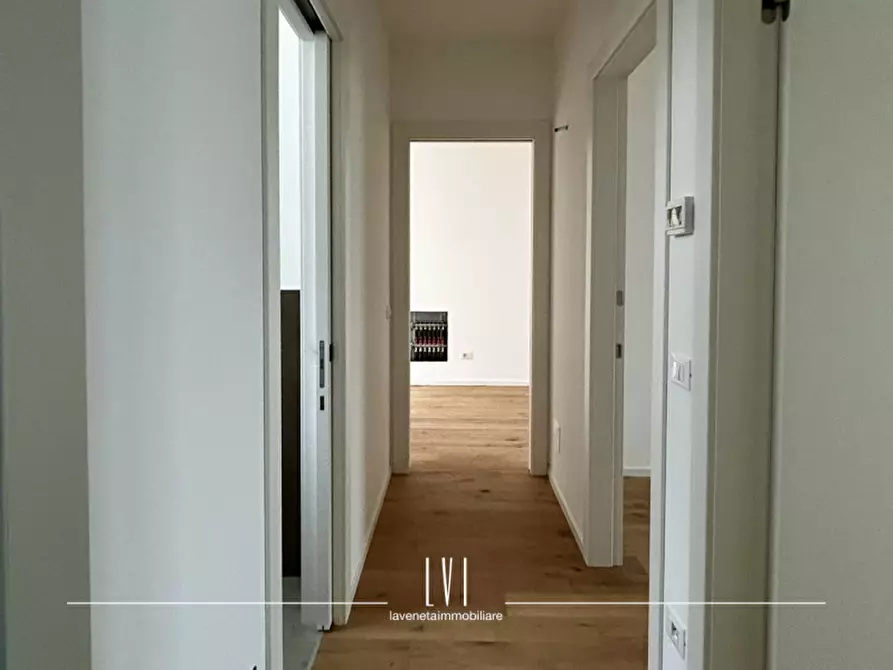 Immagine 17 di Appartamento in vendita  in via domenico modugno 69 a Jesolo