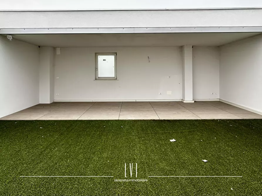 Immagine 22 di Appartamento in vendita  in via domenico modugno 69 a Jesolo