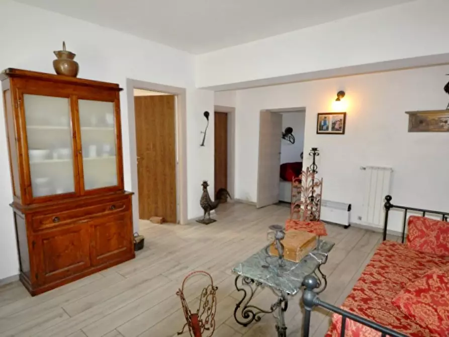 Immagine 4 di Appartamento in vendita  in Via Roma a Loro Ciuffenna
