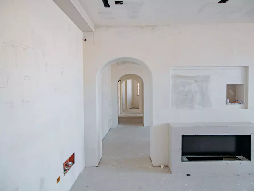 Immagine 14 di Appartamento in vendita  in Piazza Guglielmo Marconi a Santarcangelo Di Romagna