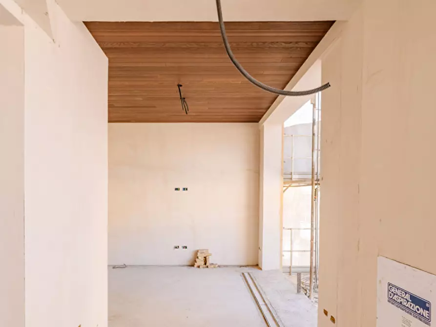 Immagine 16 di Appartamento in vendita  in Piazza Guglielmo Marconi a Santarcangelo Di Romagna