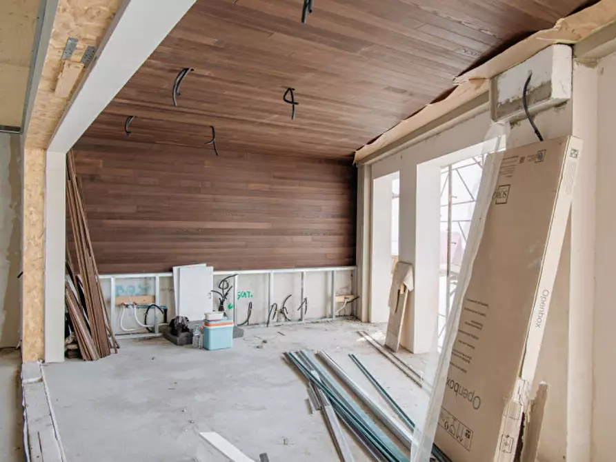 Immagine 17 di Appartamento in vendita  in Piazza Guglielmo Marconi a Santarcangelo Di Romagna