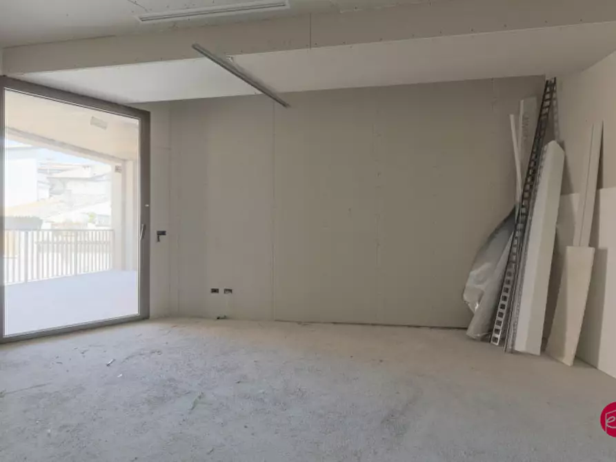 Immagine 43 di Appartamento in vendita  in Piazza Guglielmo Marconi a Santarcangelo Di Romagna