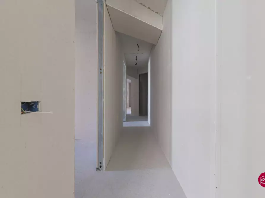 Immagine 50 di Appartamento in vendita  in Piazza Guglielmo Marconi a Santarcangelo Di Romagna