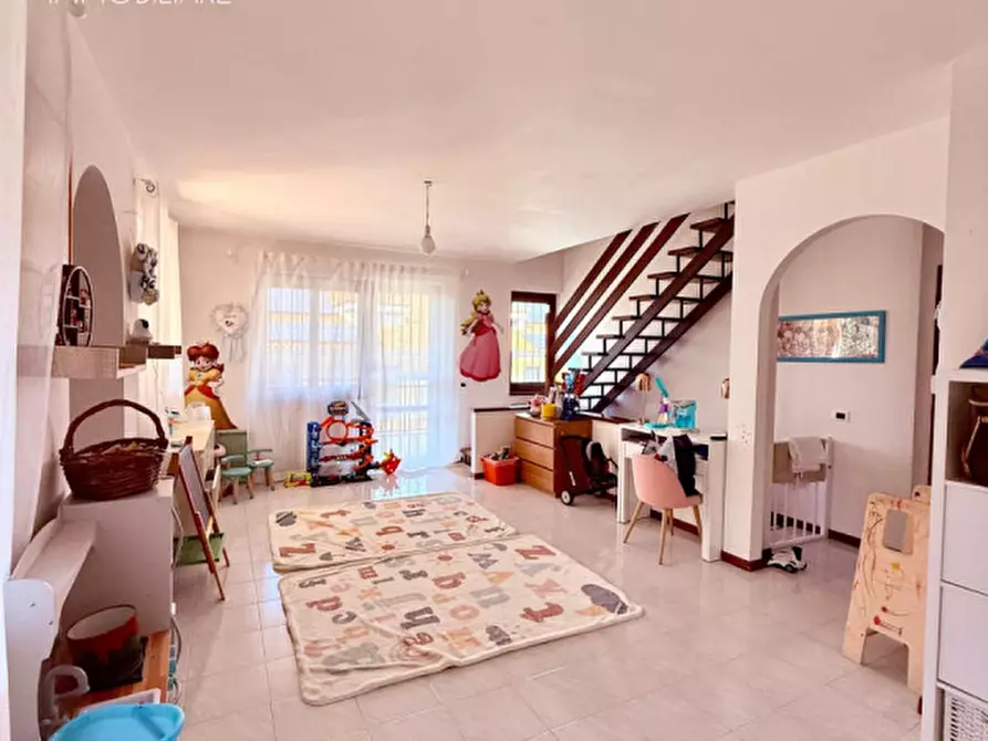 Immagine 2 di Casa bifamiliare in vendita  in via di frascati 226/A a Rocca Di Papa