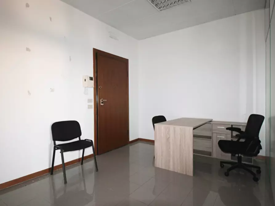 Immagine 2 di Ufficio in affitto  in Via Fratelli Baracca, 204 a Vicenza