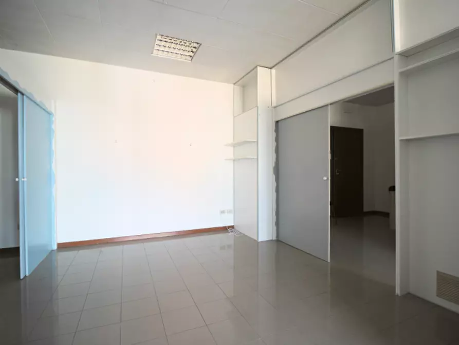 Immagine 3 di Ufficio in affitto  in Via Fratelli Baracca, 204 a Vicenza
