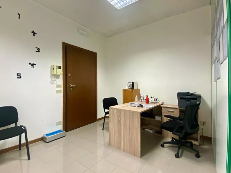Immagine 12 di Ufficio in affitto  in Via Fratelli Baracca, 204 a Vicenza