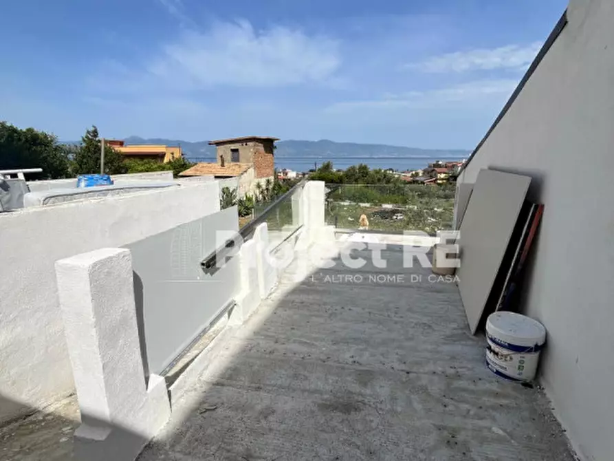Immagine 2 di Casa indipendente in vendita  in Via Quattronari a Reggio Di Calabria