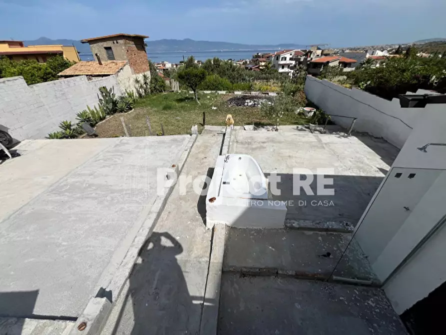 Immagine 3 di Casa indipendente in vendita  in Via Quattronari a Reggio Di Calabria