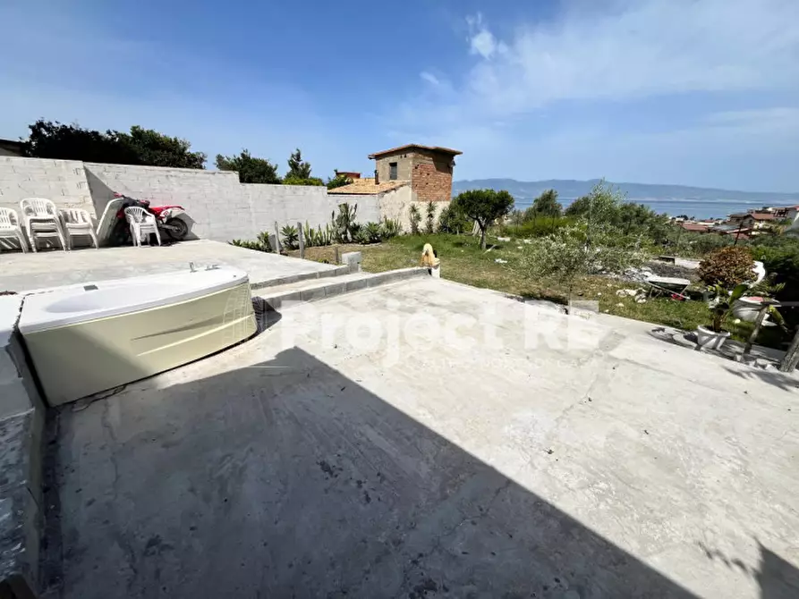 Immagine 4 di Casa indipendente in vendita  in Via Quattronari a Reggio Di Calabria