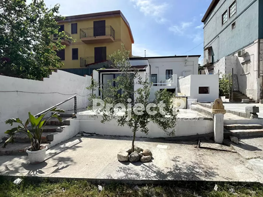 Immagine 6 di Casa indipendente in vendita  in Via Quattronari a Reggio Di Calabria