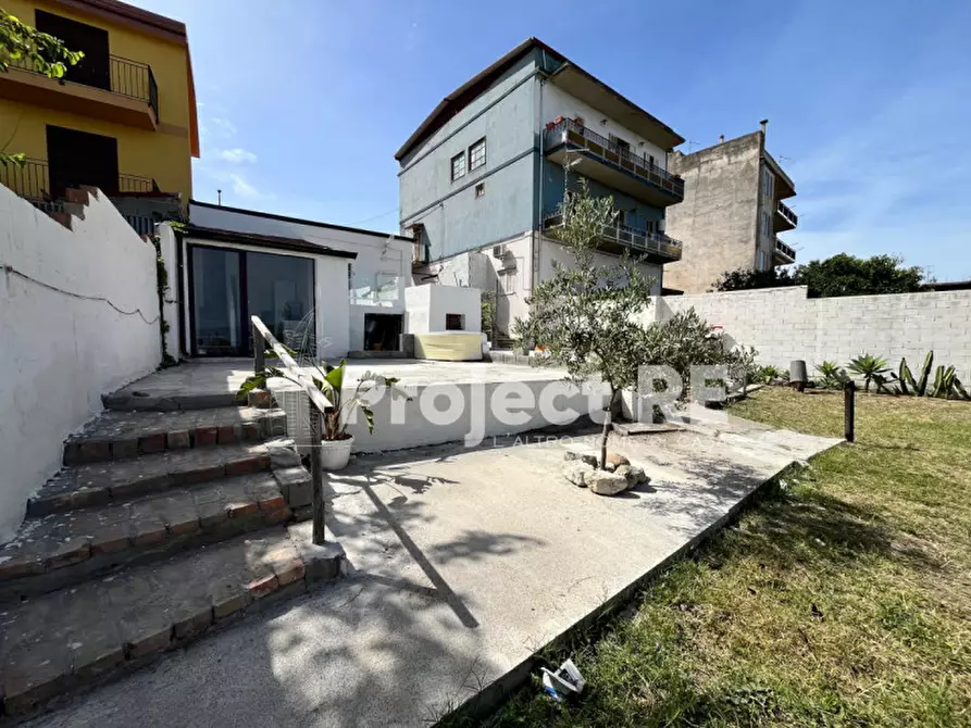 Immagine 11 di Casa indipendente in vendita  in Via Quattronari a Reggio Di Calabria