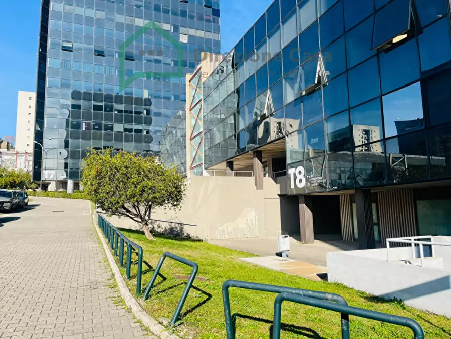 Immagine 1 di Ufficio in affitto  in VIA NUOVA POGGIOREALE a Napoli