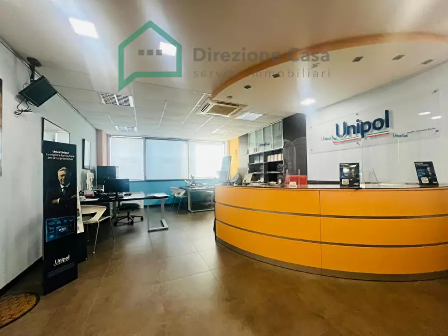 Immagine 4 di Ufficio in affitto  in VIA NUOVA POGGIOREALE a Napoli