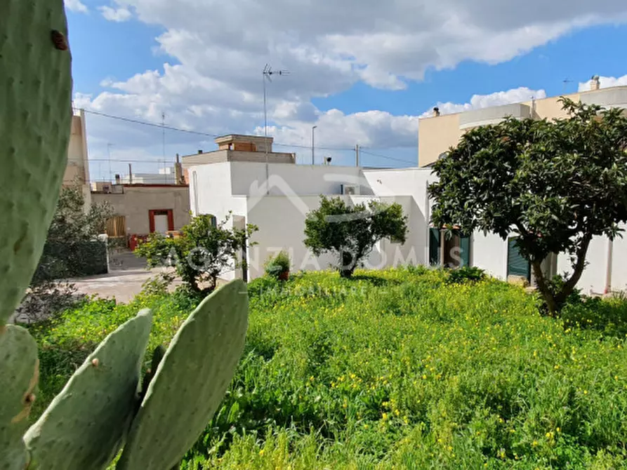 Immagine 2 di Casa indipendente in vendita  in Via Bellini 74 a Casarano