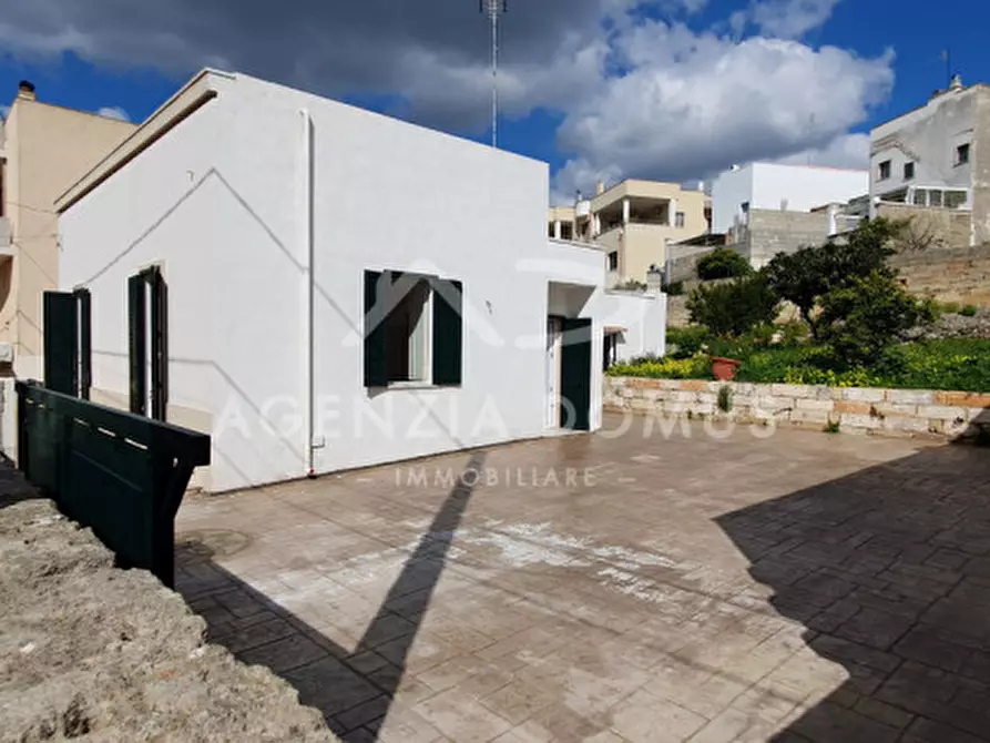 Immagine 4 di Casa indipendente in vendita  in Via Bellini 74 a Casarano