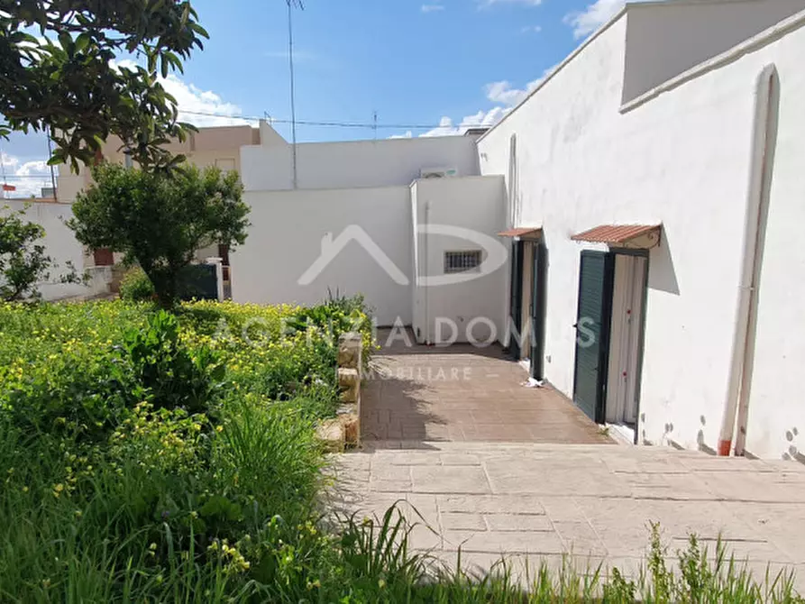 Immagine 25 di Casa indipendente in vendita  in Via Bellini 74 a Casarano