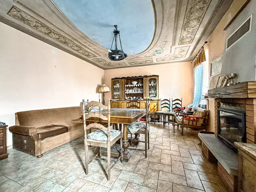 Immagine 1 di Casa quadrifamiliare in vendita  in via garibaldi a Trarego Viggiona