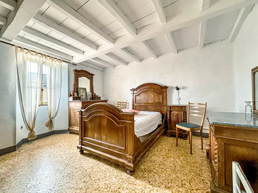 Immagine 8 di Casa quadrifamiliare in vendita  in via garibaldi a Trarego Viggiona