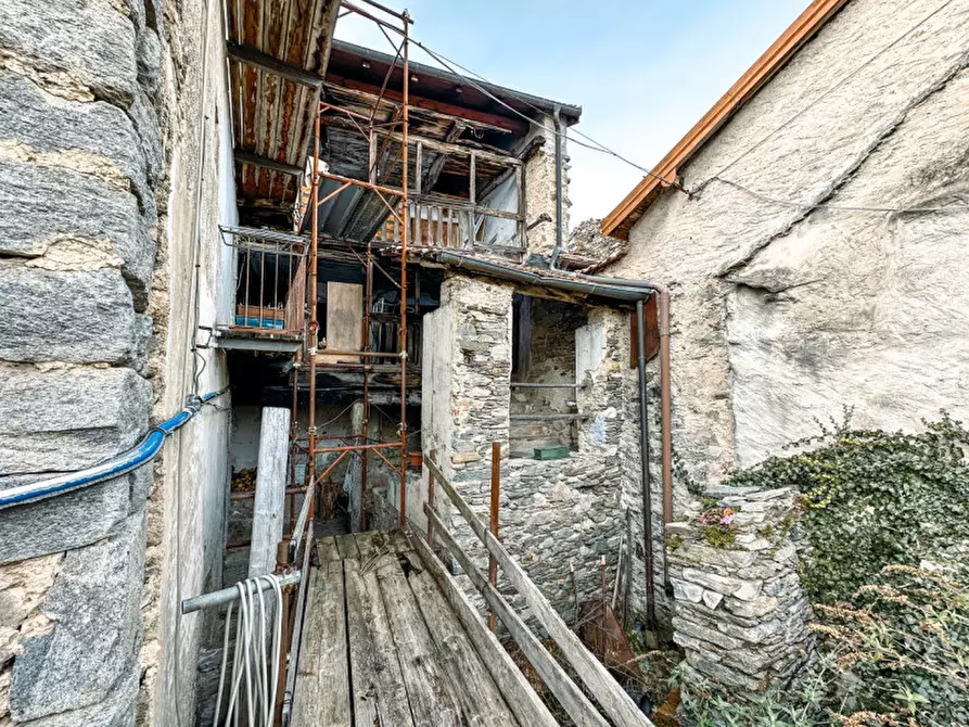 Immagine 14 di Casa quadrifamiliare in vendita  in via garibaldi a Trarego Viggiona