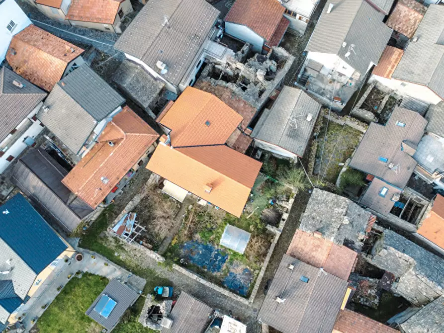 Immagine 28 di Casa quadrifamiliare in vendita  in via garibaldi a Trarego Viggiona