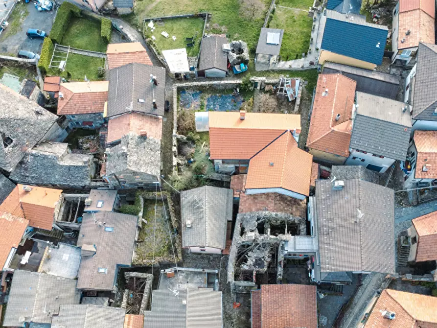 Immagine 30 di Casa quadrifamiliare in vendita  in via garibaldi a Trarego Viggiona