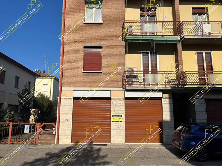 Negozio in affitto in Via Antonio Araldi 263 a Modena