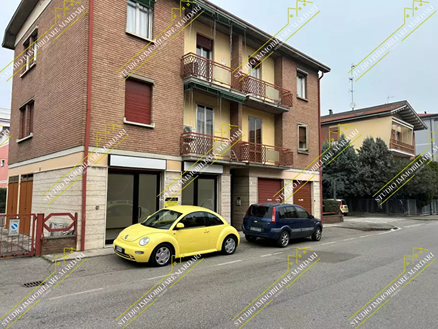 Immagine 1 di Negozio in affitto  in Via Antonio Araldi 263 a Modena