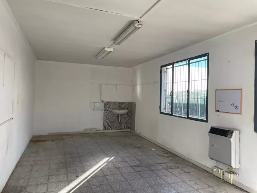 Immagine 9 di Capannone industriale in affitto  in Via Emilia Romagna a Sassuolo