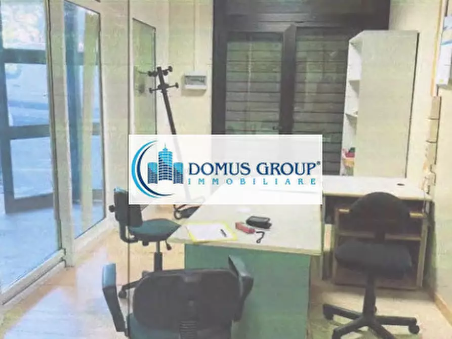 Immagine 10 di Attività commerciale in vendita  in Via Baveno, a Roma