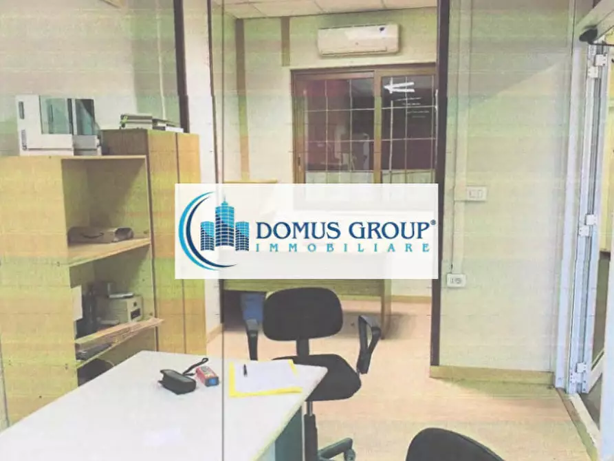 Immagine 13 di Attività commerciale in vendita  in Via Baveno, a Roma