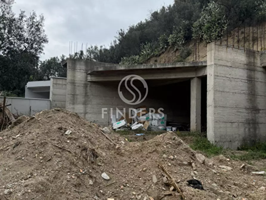 Immagine 4 di Rustico / casale in vendita  in via carrubara a Reggio Di Calabria