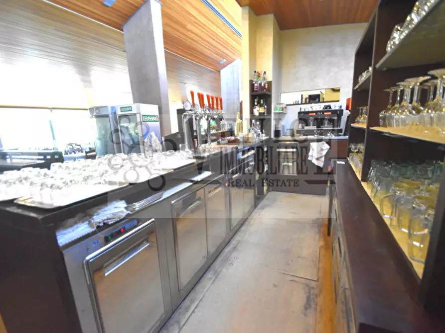 Immagine 3 di Attività commerciale in vendita  a Camponogara