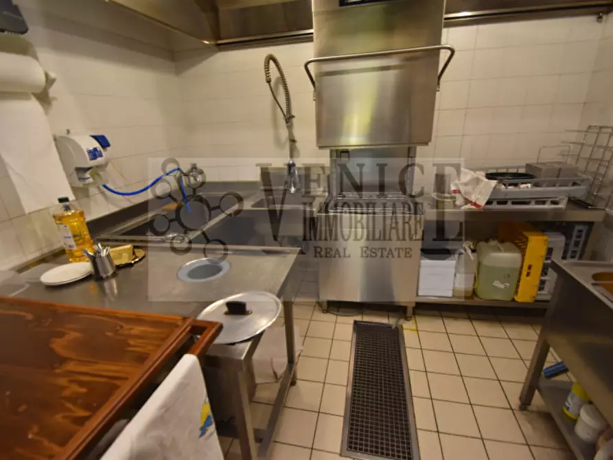 Immagine 4 di Attività commerciale in vendita  a Camponogara