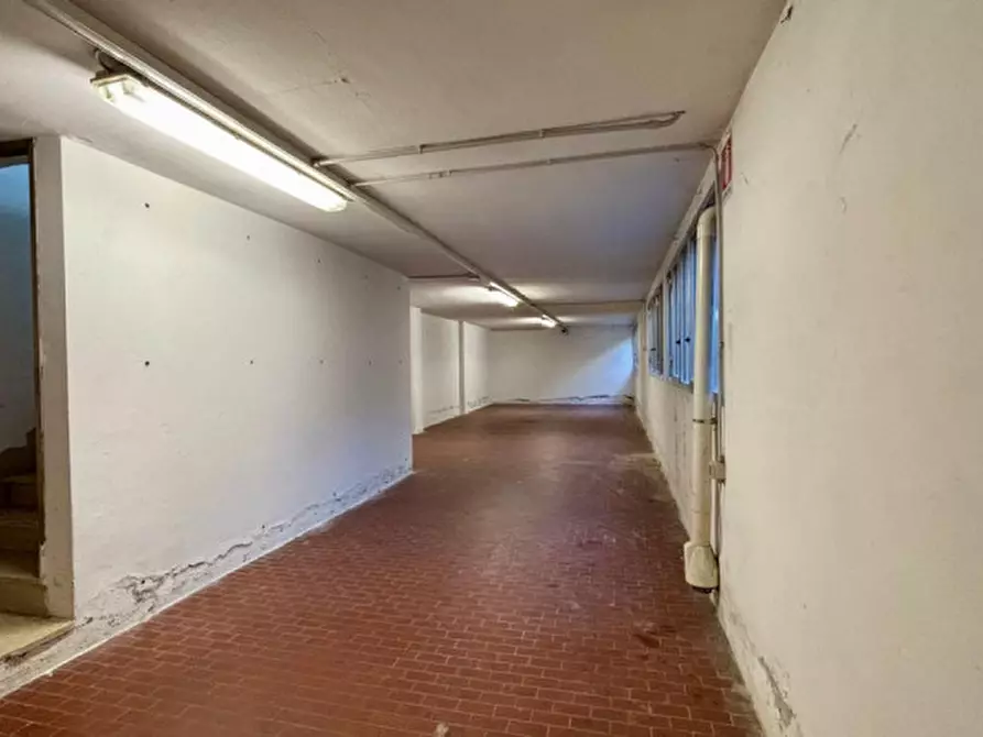 Immagine 9 di Laboratorio in vendita  in Via Girolamo Tiraboschi 53/abc a Carpi