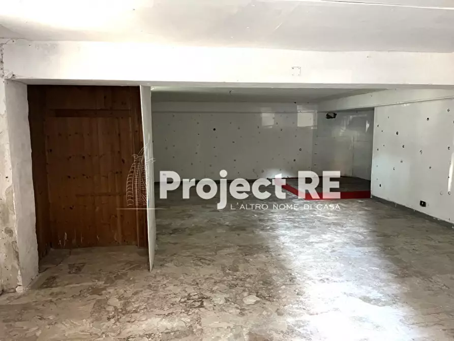 Immagine 3 di Magazzino in vendita  in Via Aschenez a Reggio Di Calabria