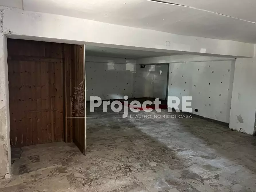 Immagine 4 di Magazzino in vendita  in Via Aschenez a Reggio Di Calabria