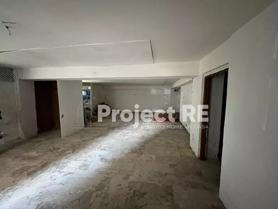 Immagine 13 di Magazzino in vendita  in Via Aschenez a Reggio Di Calabria