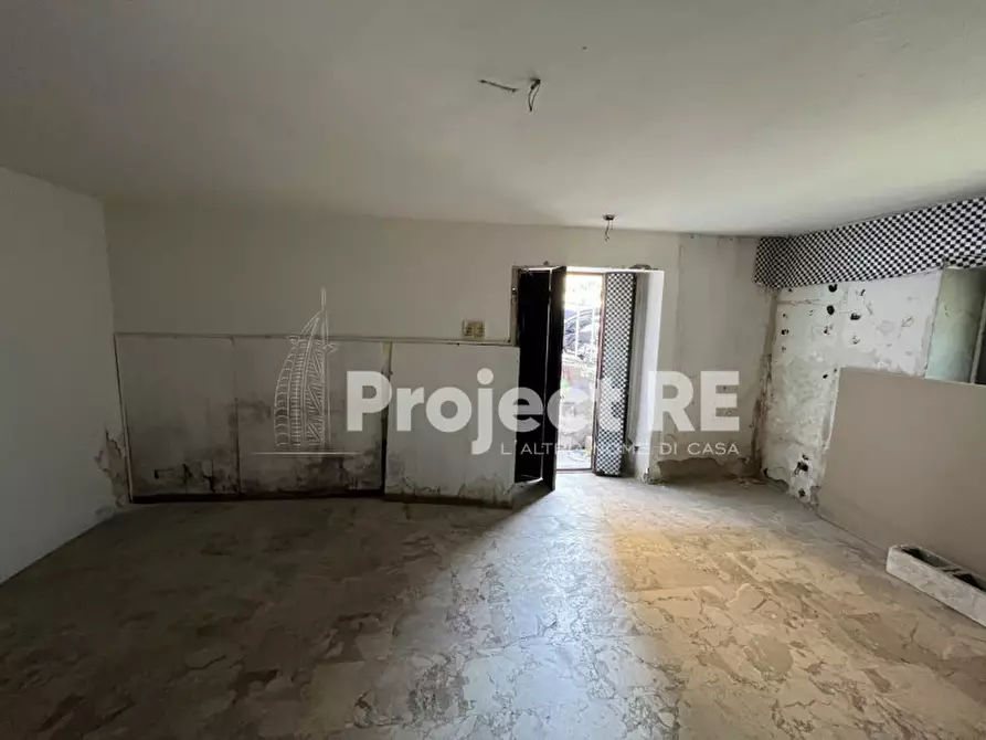 Immagine 14 di Magazzino in vendita  in Via Aschenez a Reggio Di Calabria