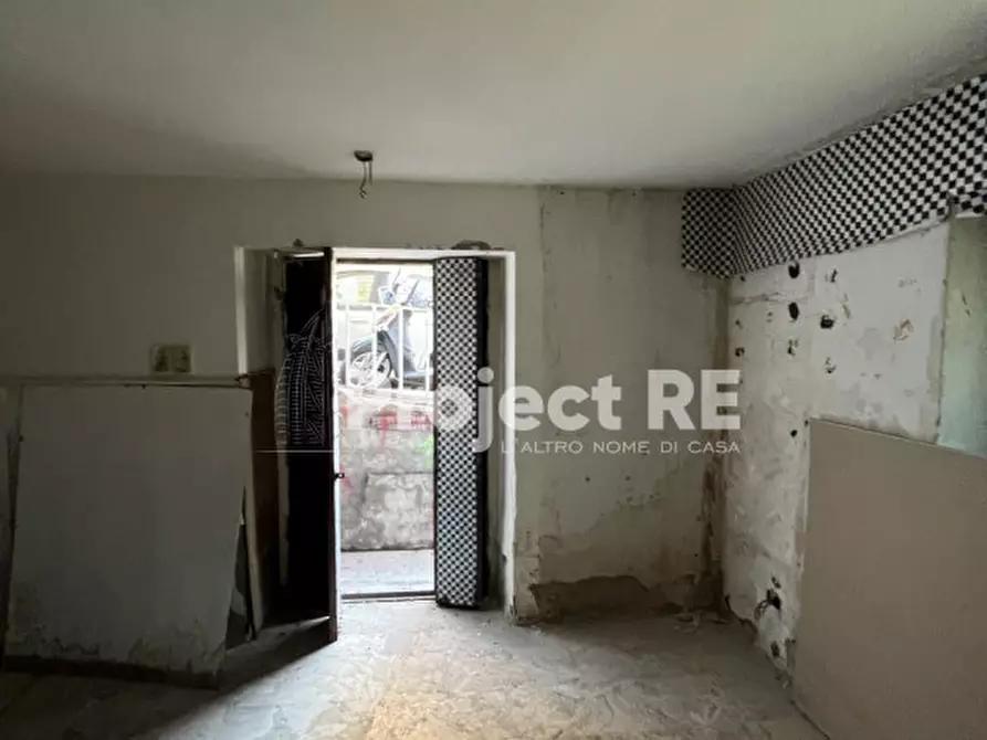 Immagine 20 di Magazzino in vendita  in Via Aschenez a Reggio Di Calabria